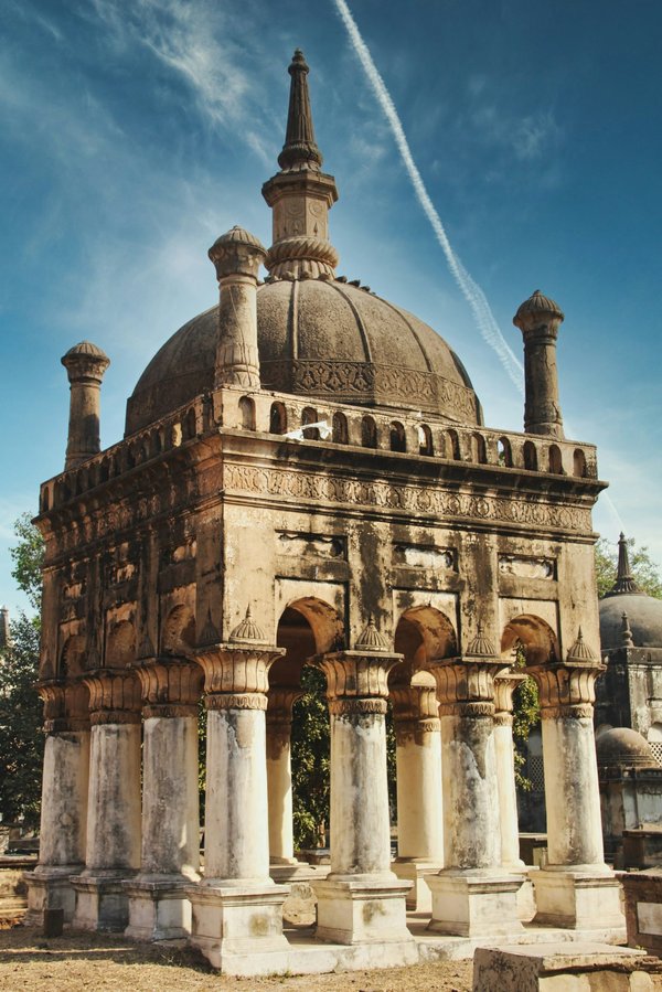 Where can you join a guided tour of the UK's most famous historic cemeteries?